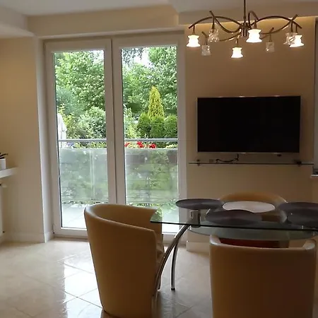 Z Ogrodem Zielone Tarasy * Колобжег